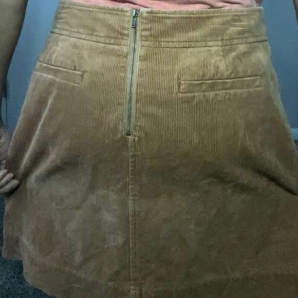 Skirt - Picture 3 of 6